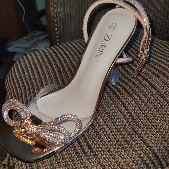 Womens Shoes - Picture 5 of 5